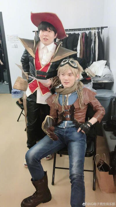 【周评】上周方案预测谁最强？资深专家完成10连红